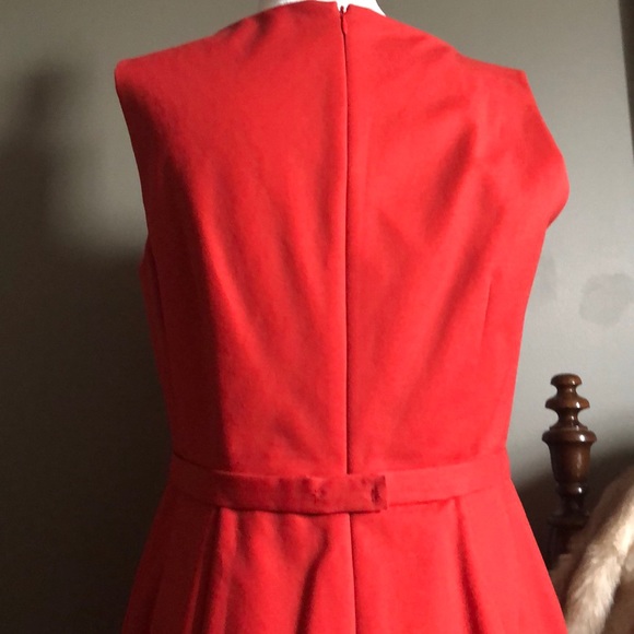 Elie Tahari Beautifully lined dress - Picture 8 of 9